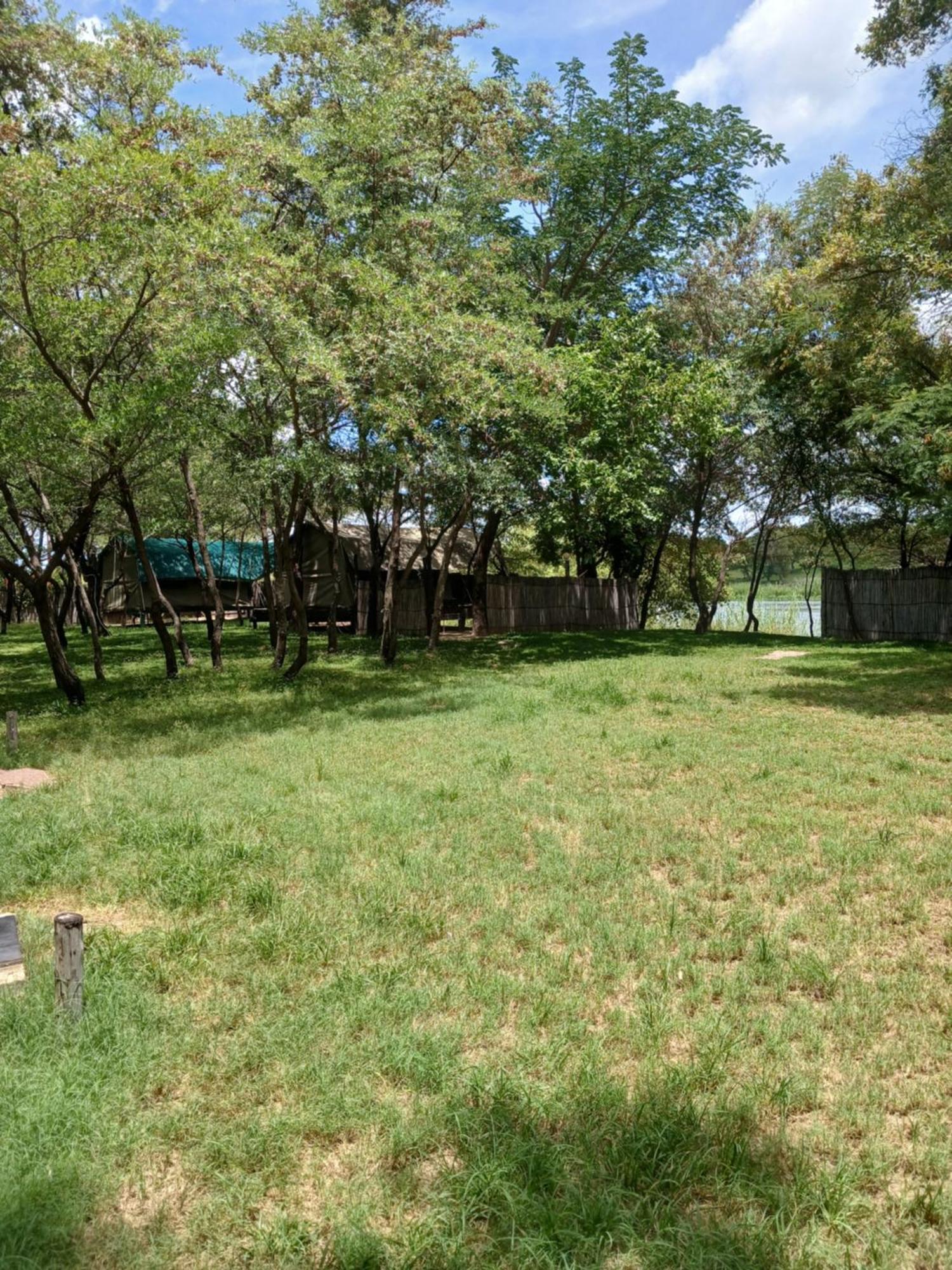 Camp Hogo Kavango Rundu Luaran gambar