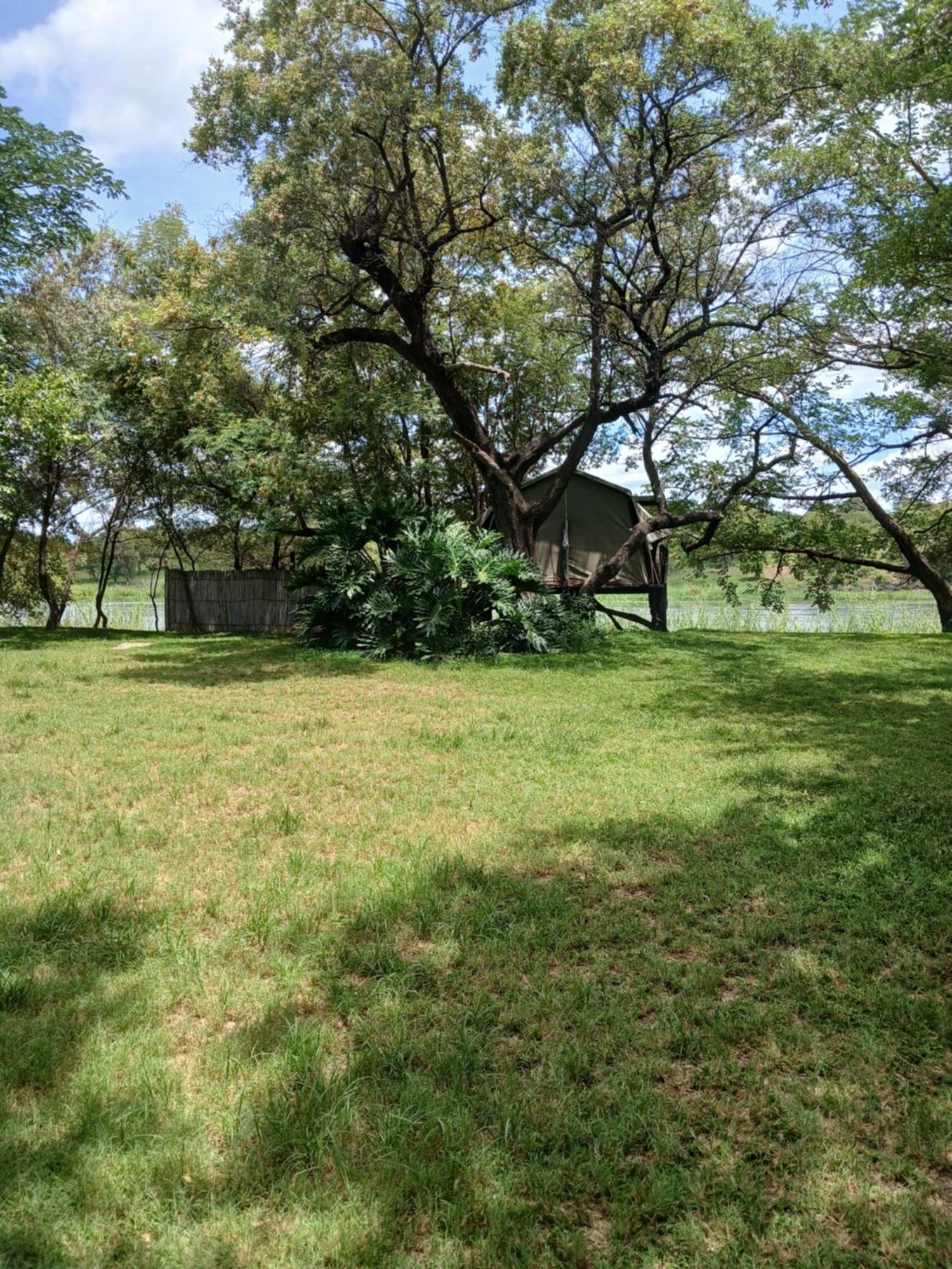 Camp Hogo Kavango Rundu Luaran gambar